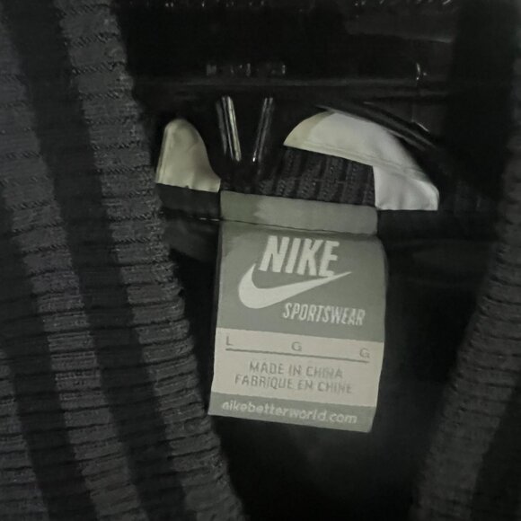 Nike varsity Jacket - Picture 4 of 5